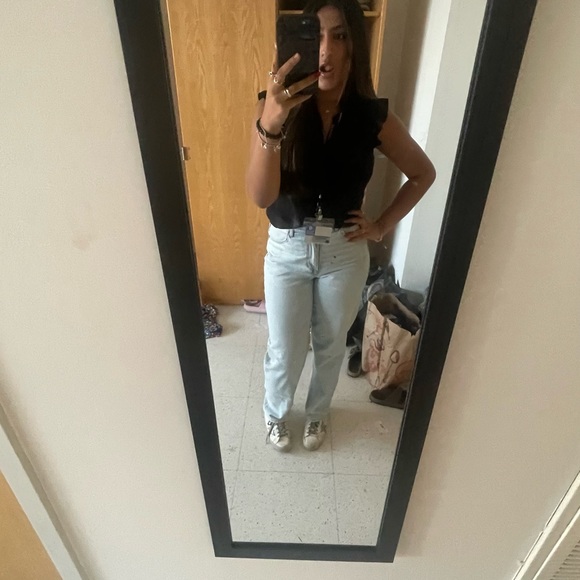 Meet your Posher, Ariyana - Picture 5 of 6